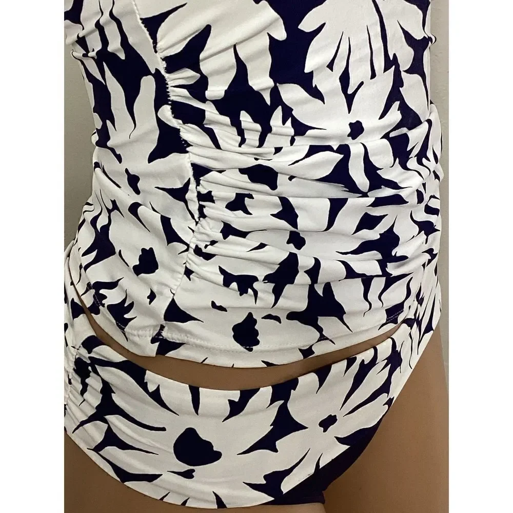New. Anne Cole navy floral tankini set. Retails $139. XS-top/S-bottom
